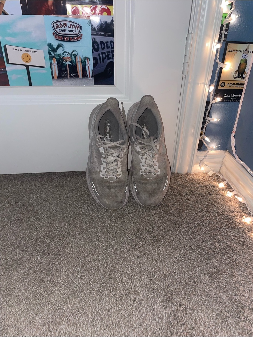 Woman’s Athletic Running Shoes - Picture 4 of 4